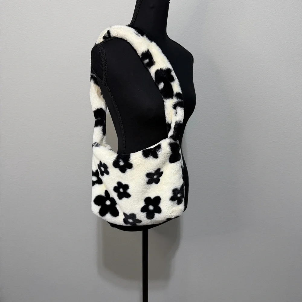 Fleece Black and White Floral Women's Bag